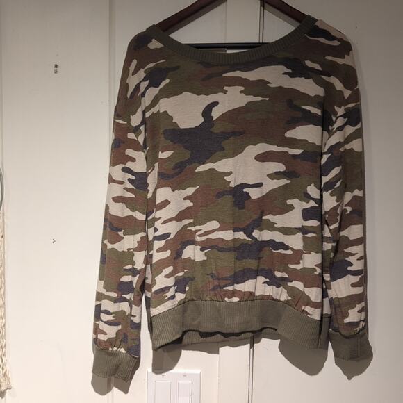 1.STATE Tie Back Sweatshirt AVENUE CAMO, Size Large - Picture 4 of 5